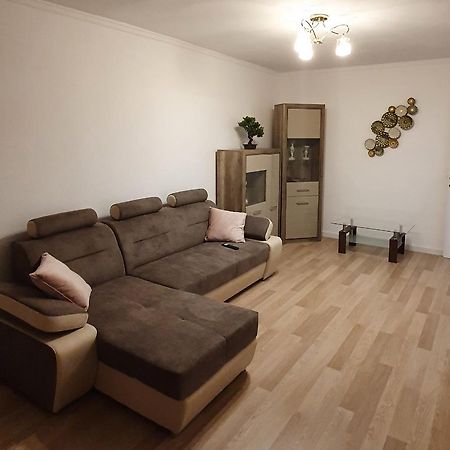 Rebecca Sweet Apartment Oradea Εξωτερικό φωτογραφία